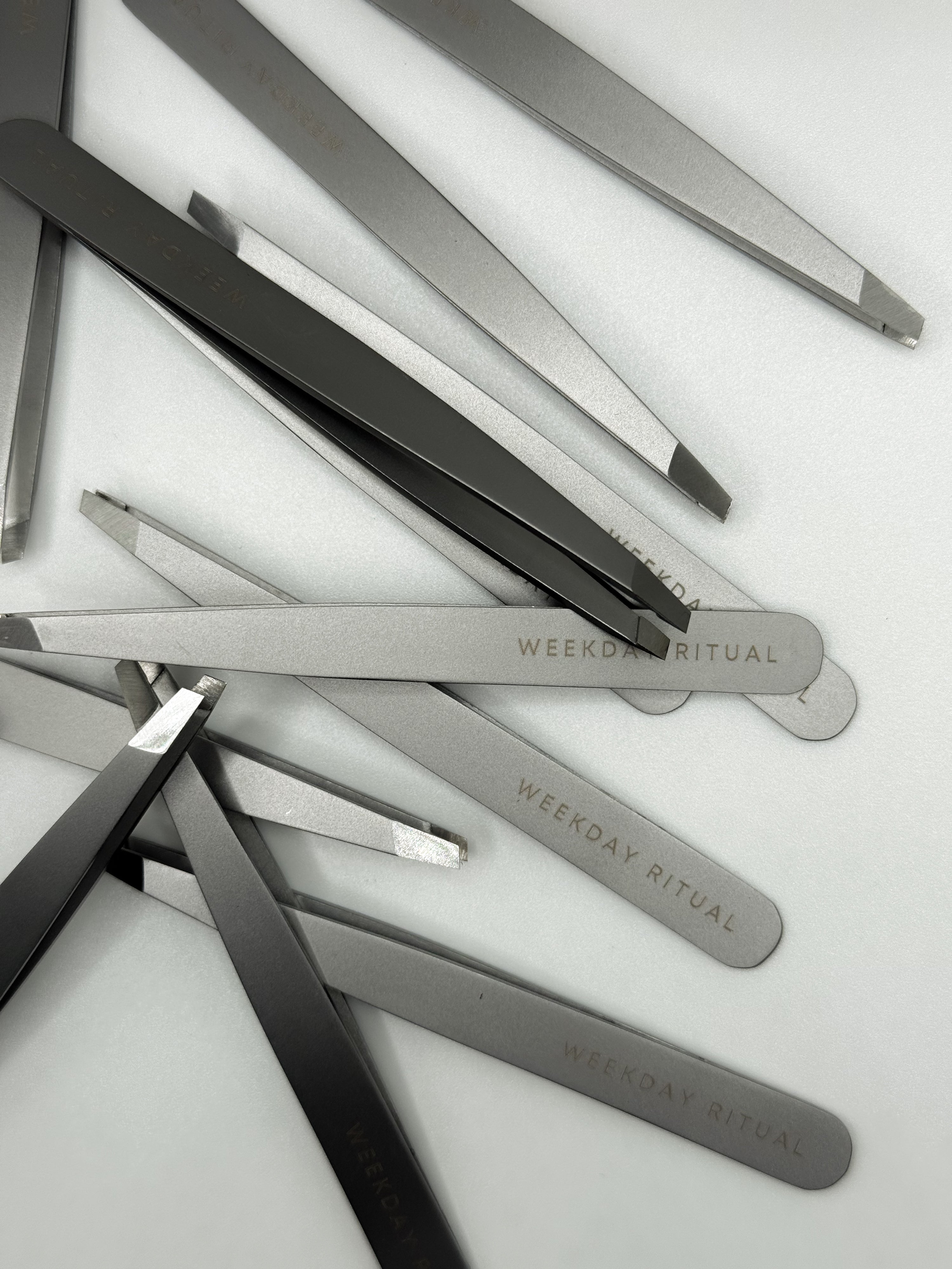 Weekday Tweezers