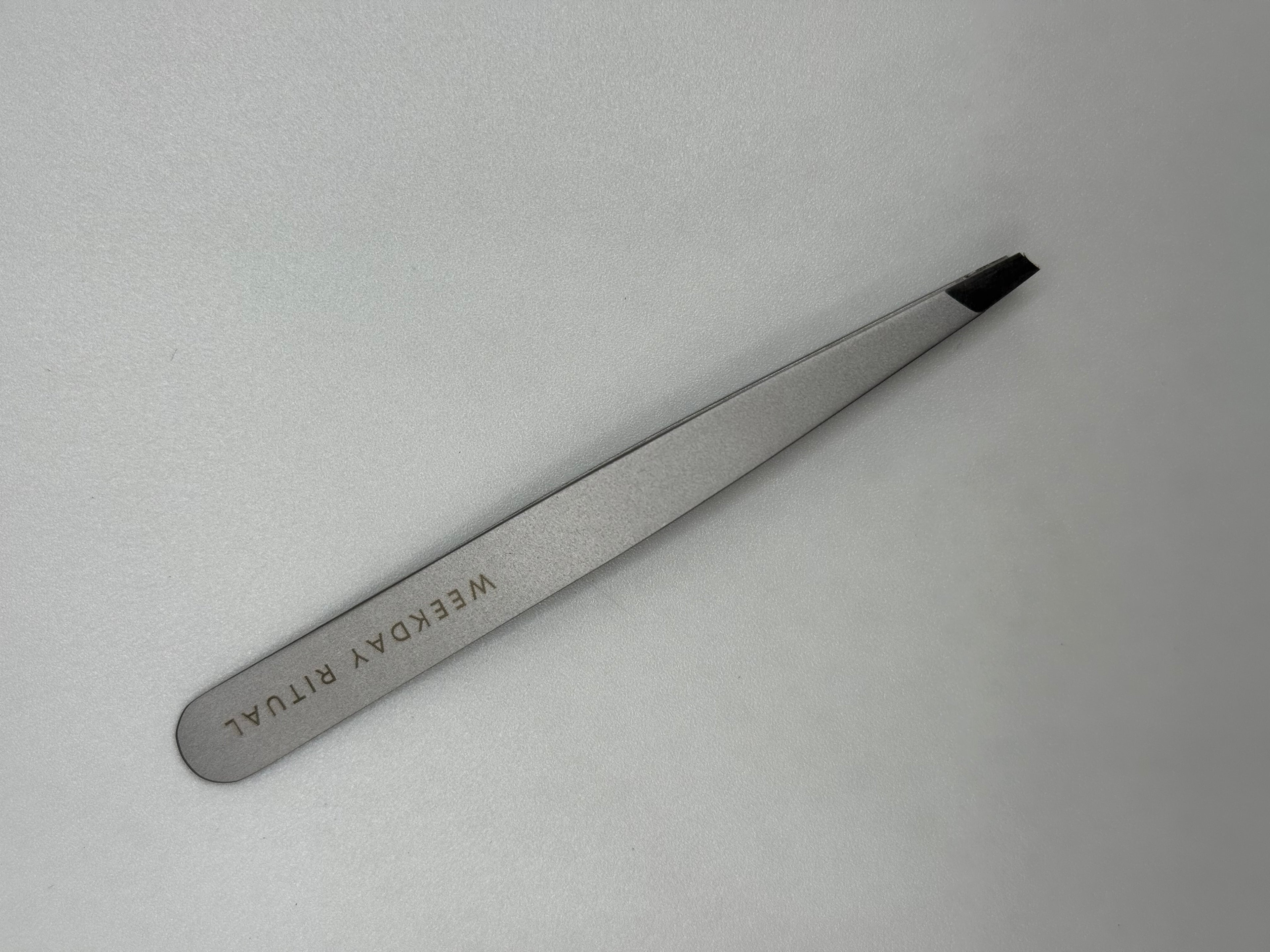 Weekday Tweezers