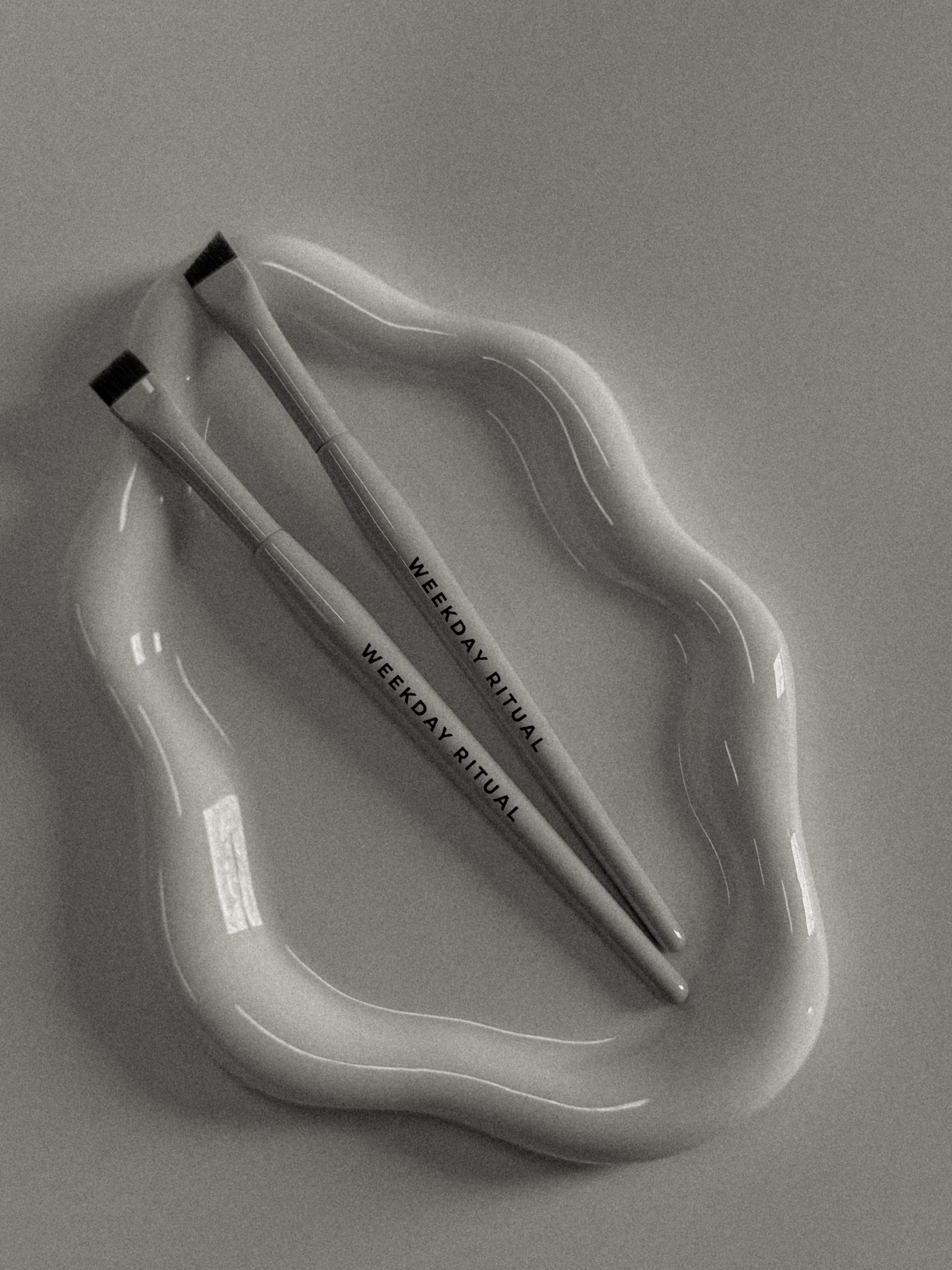 No. 02 The Carve | Flat Concealer Brow Brush