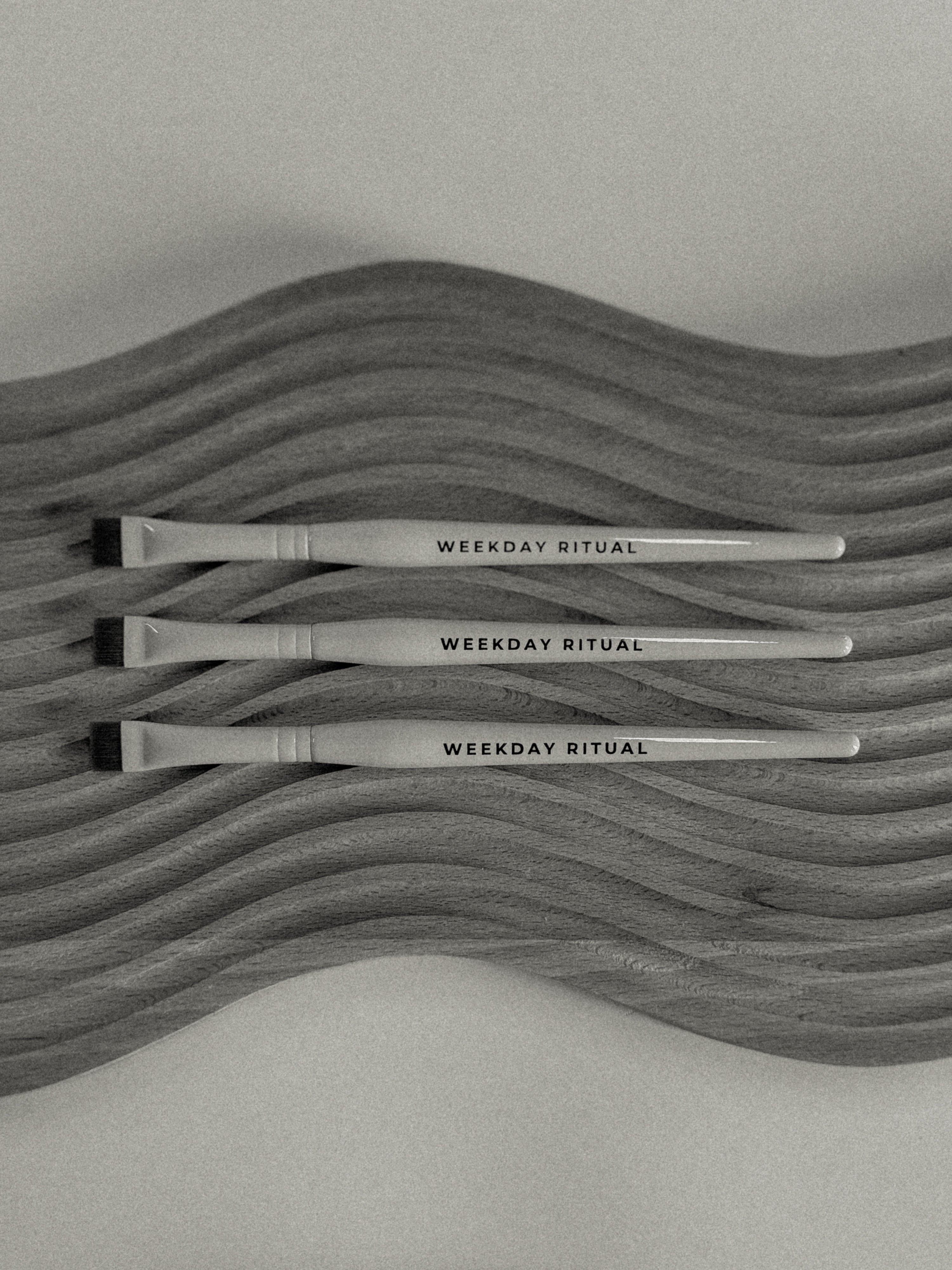 No. 02 The Carve | Flat Concealer Brow Brush