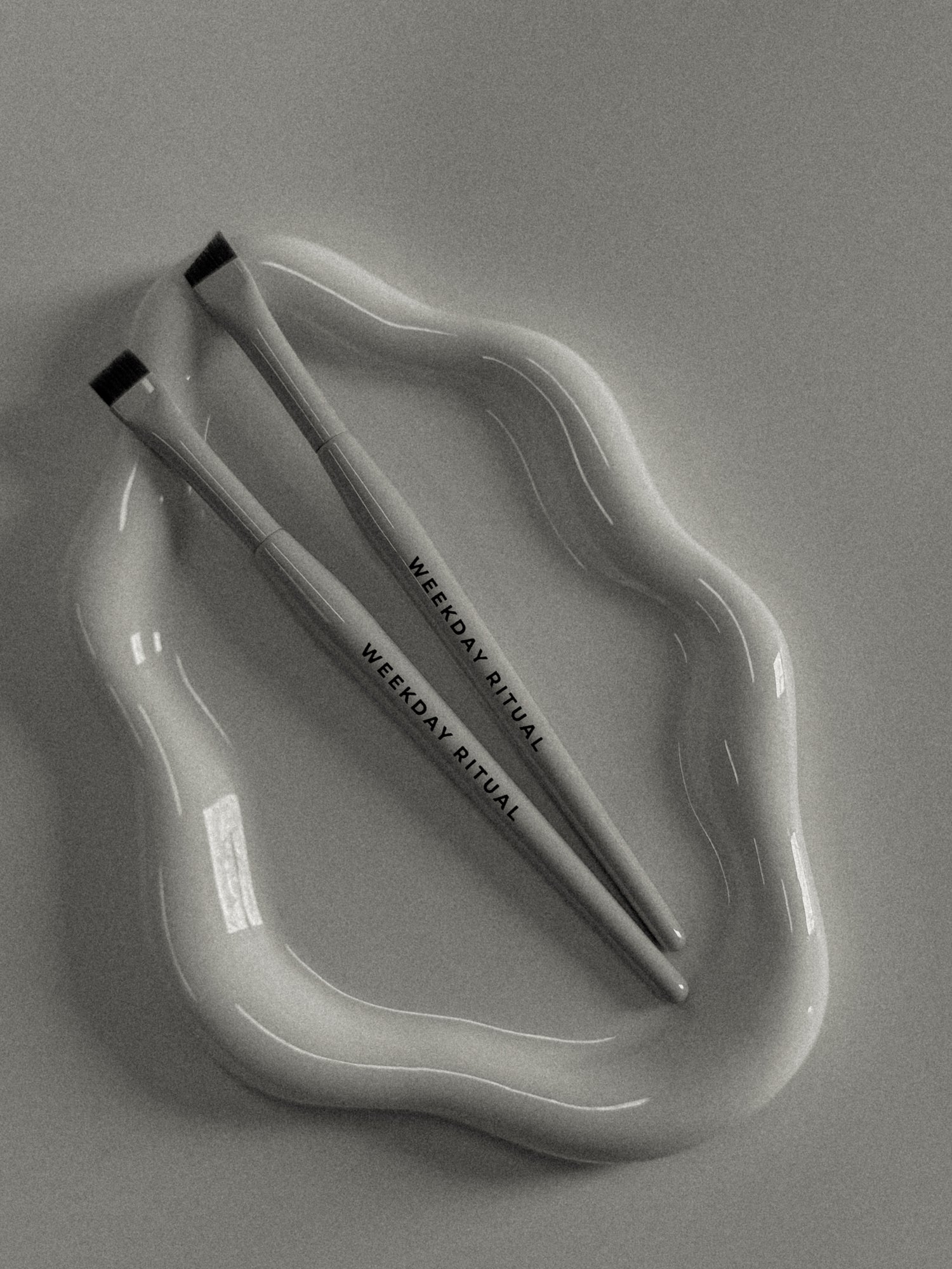 No. 02 The Carve | Flat Concealer Brow Brush