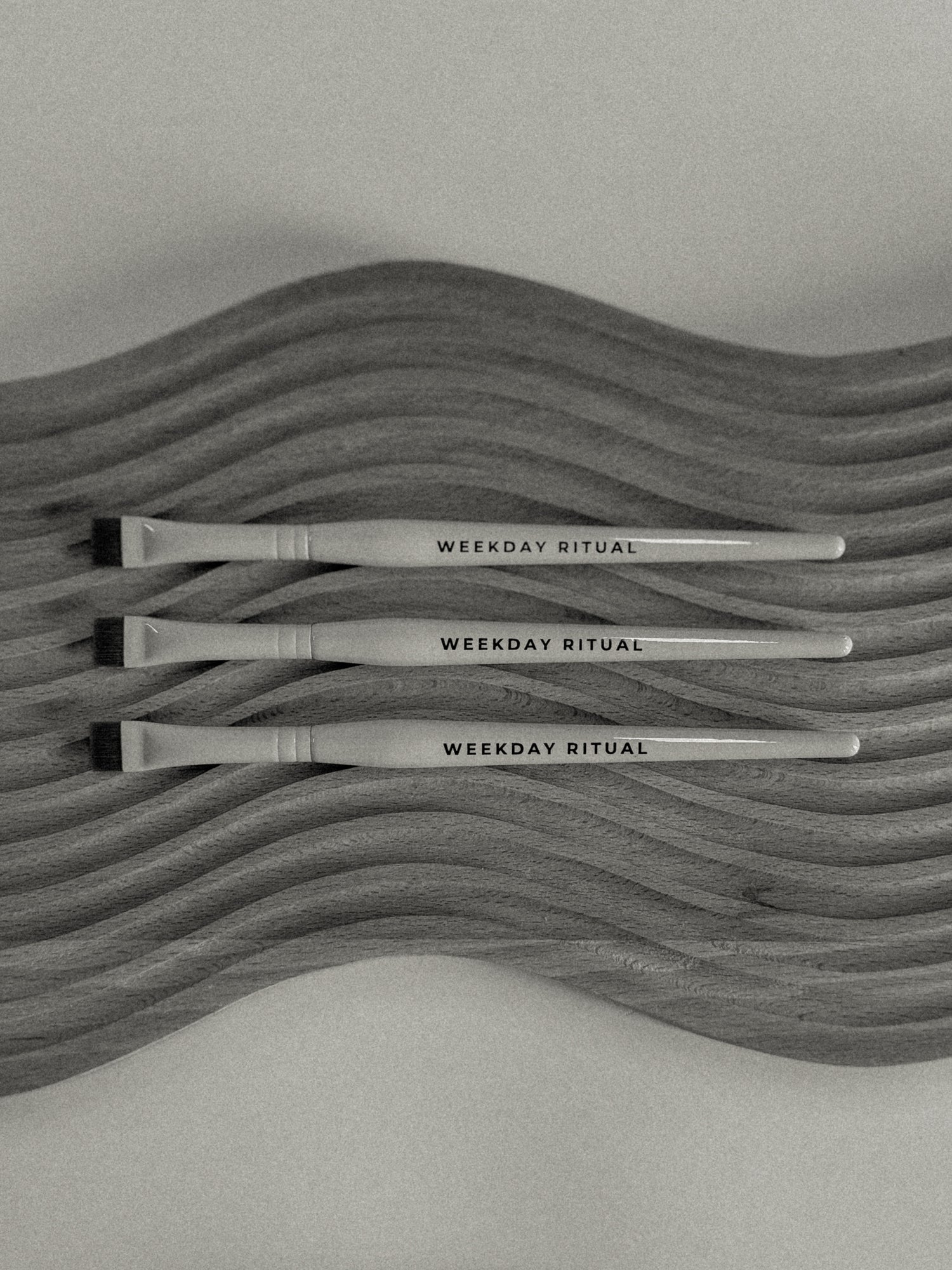 No. 02 The Carve | Flat Concealer Brow Brush