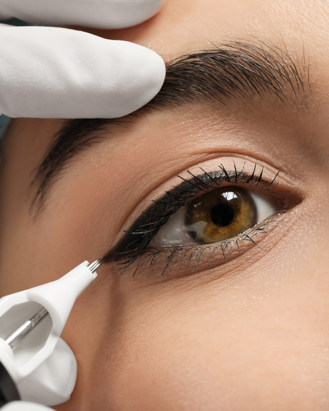 Permanent eyeliner at Weekday Ritual